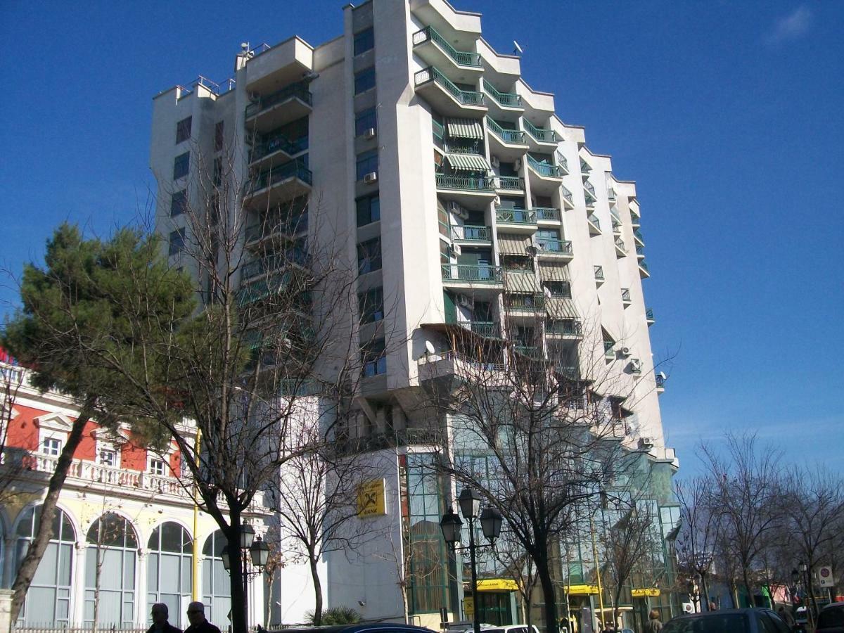Sun Tower-Center Of Tirana Apartment Exterior foto